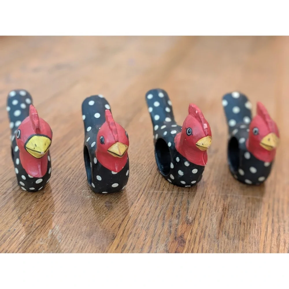 Vintage‎ Hand Painted Wooden Chicken Napkin Rings 4 Black Polka Dot Folk Art